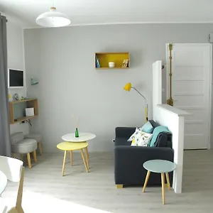 Apartment Provencal Vintage Cocoon, LʼIsle-sur-la-Sorgue